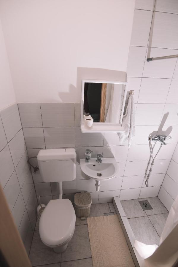 De Lux Apartment & Rooms Emilia Banja Luka Ngoại thất bức ảnh