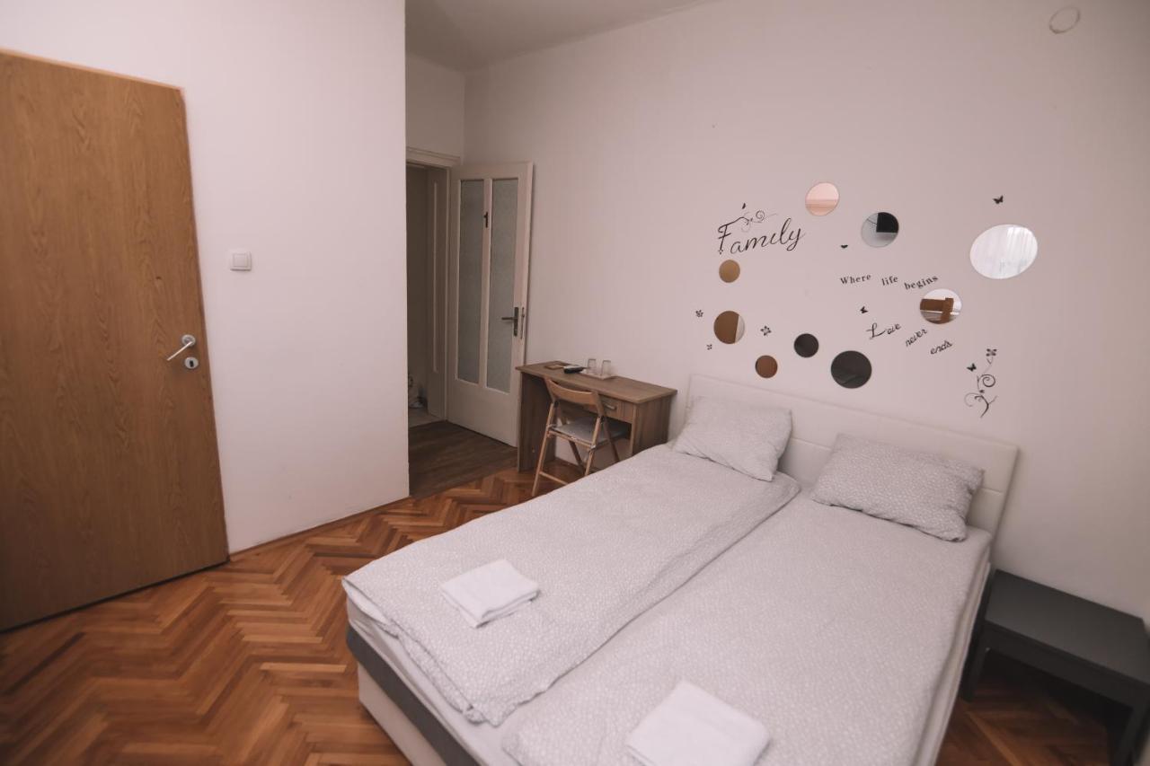 De Lux Apartment & Rooms Emilia Banja Luka Ngoại thất bức ảnh